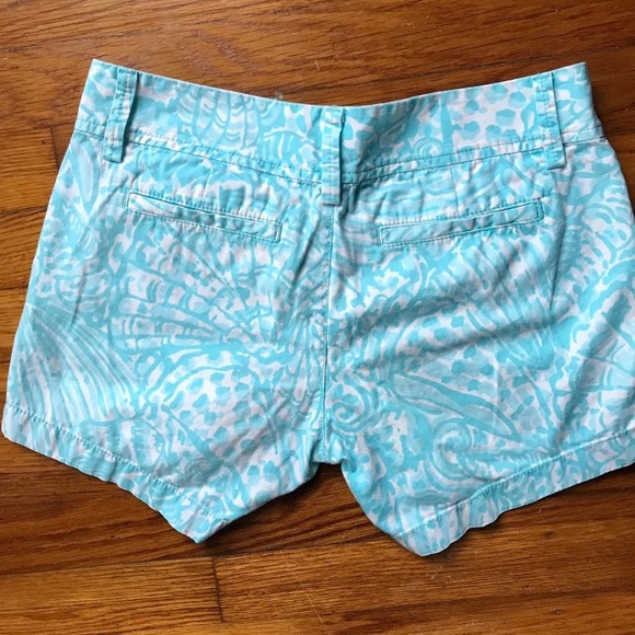Lilly Pulitzer Callahan Shorts - Picture 3 of 5
